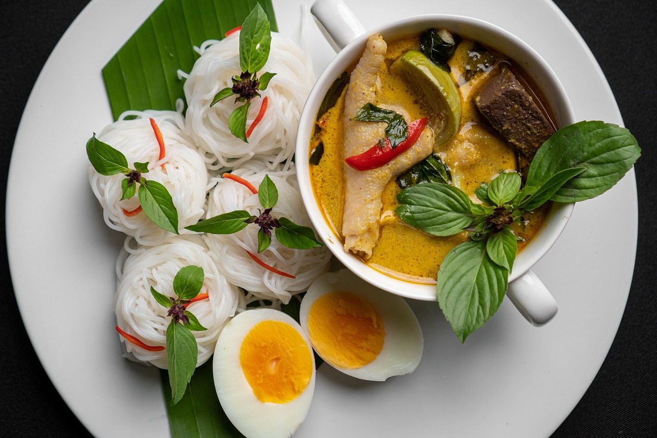thai food, rice noodles, food, meal, dish, cuisine, healthy, tasty, spicy, dinner, lunch, vegetables, noodles, thai, delicious, green curry, curry, chicken, eggplant, eggs, boiled eggs, asian, thailand, thai food, thai food, thai food, thai food, thai food, curry